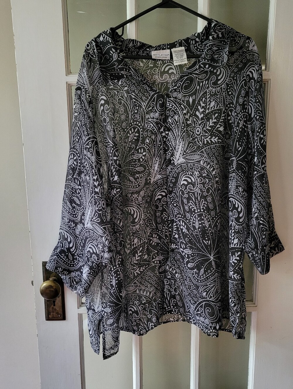 White Stag Womens Plus 22W-24W Sheer Button Up Top Paisley Patter Black/White